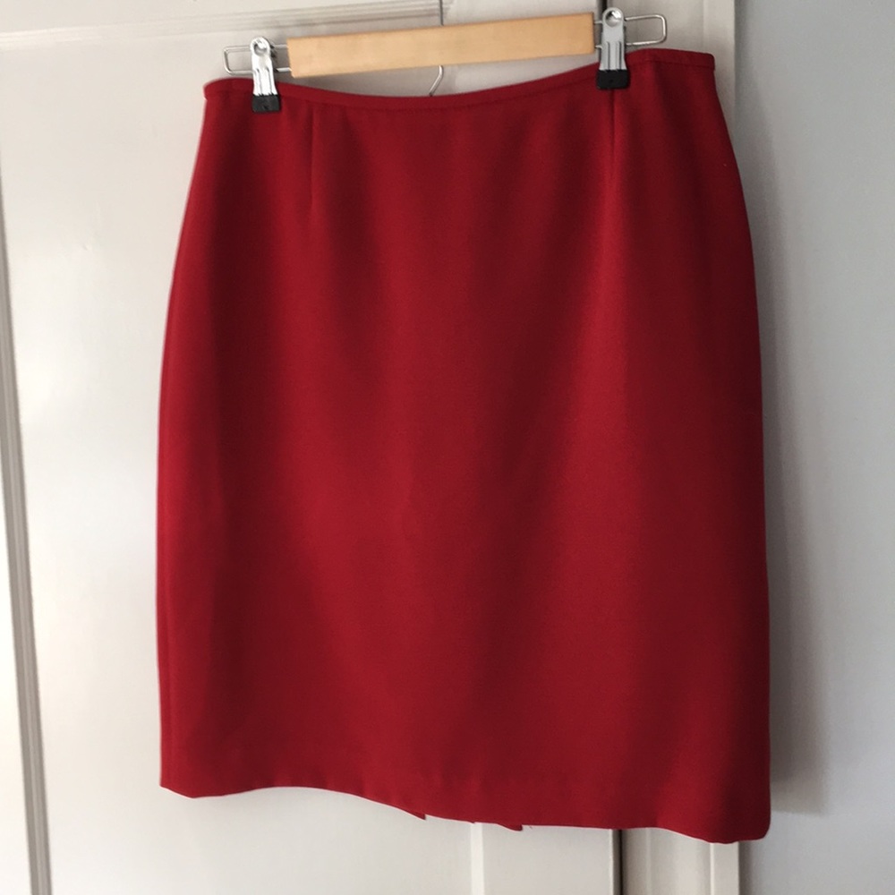 New Tahari Arthur S Levine deep red skirt size 8
